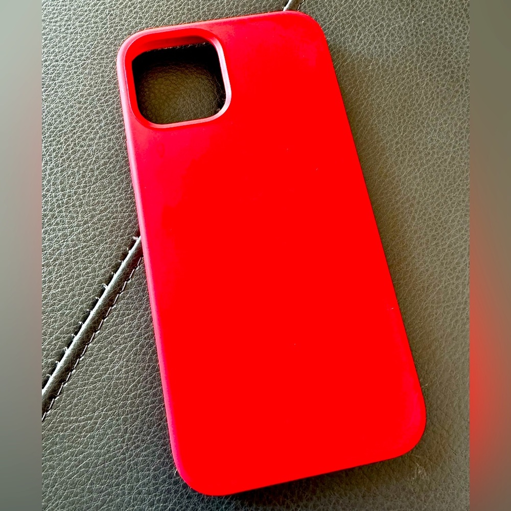 Apple 12pro MagSafe case - Red